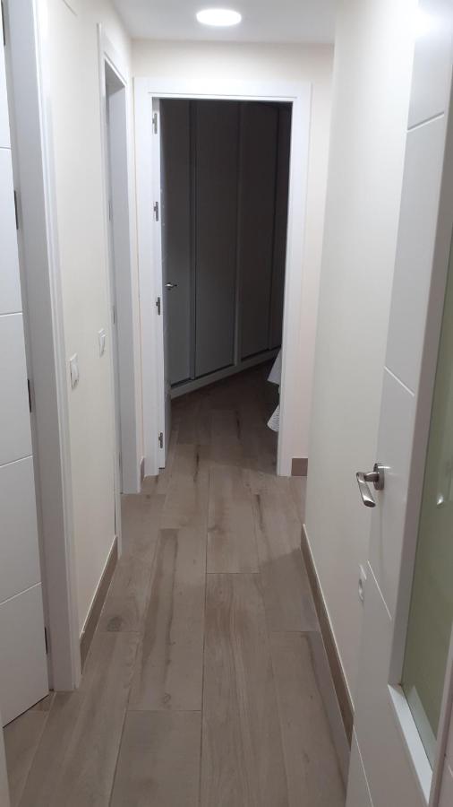 Amplío piso al lado de la playa en Nerja Apartamento Exterior foto