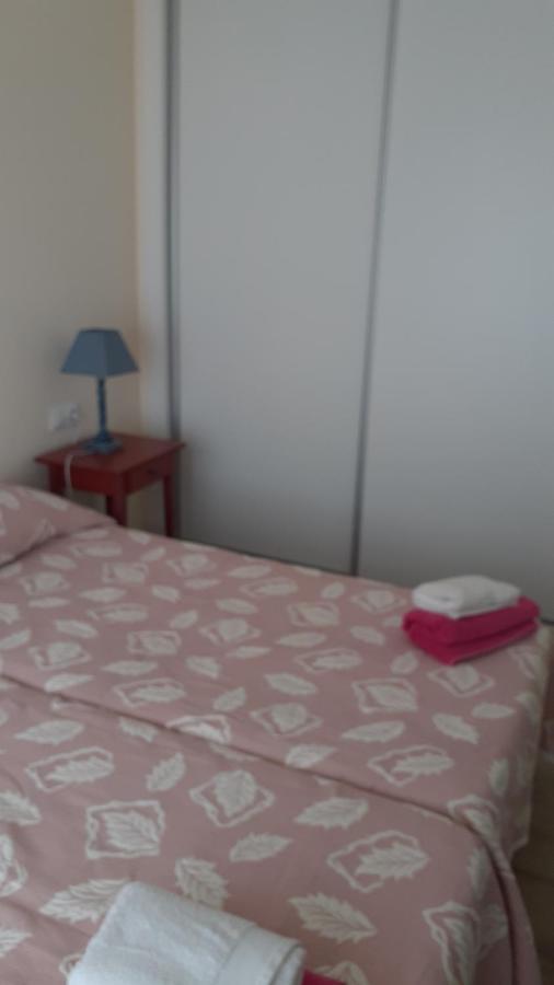 Amplío piso al lado de la playa en Nerja Apartamento Exterior foto